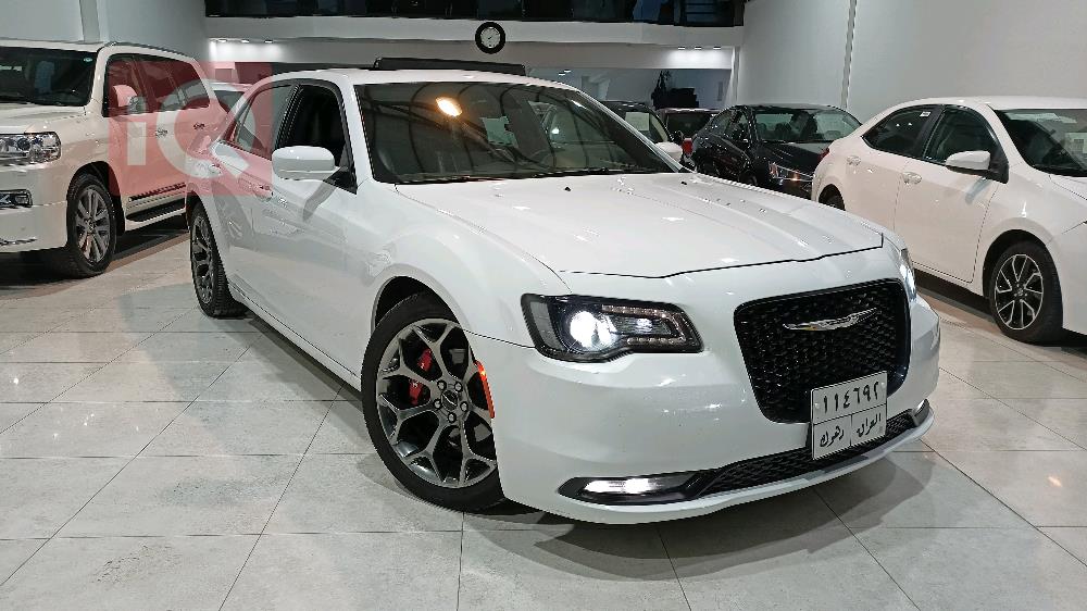 كرايسلر 300